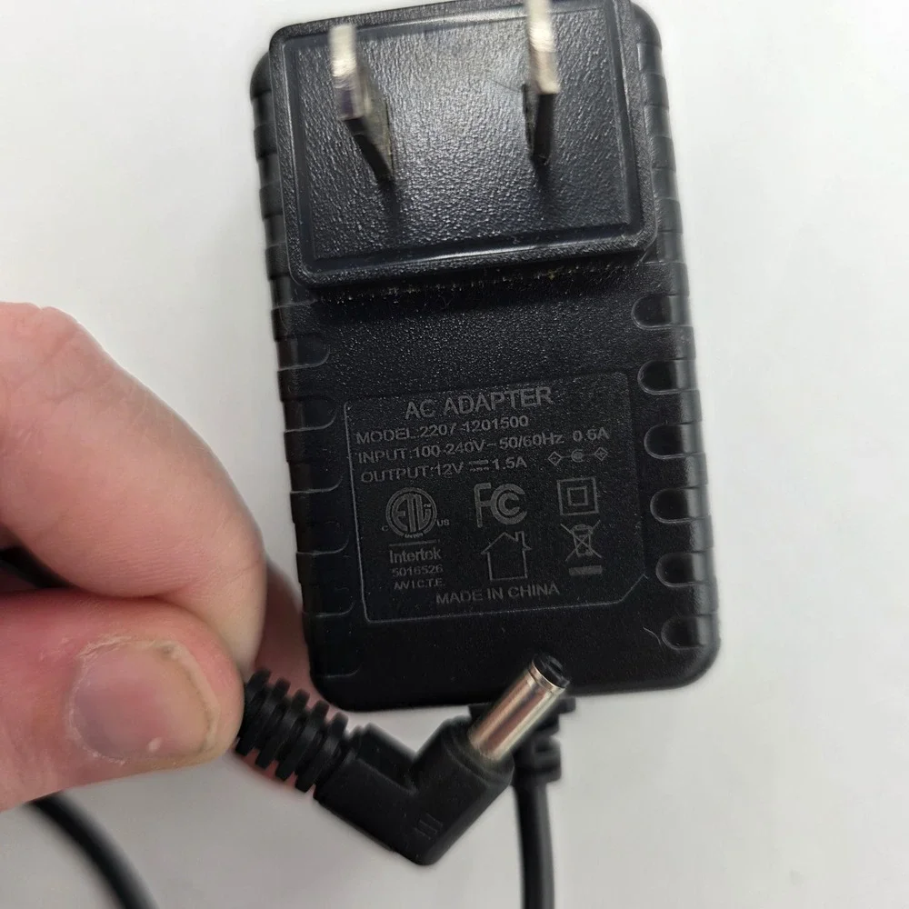 Lot of 6‎ AC Power Adapters / DC Power Supplies – Mixed Voltages – Untested
